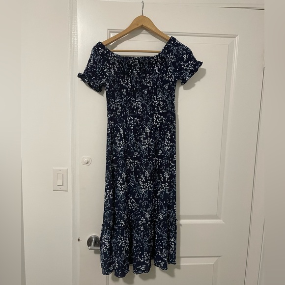 Michael Kors Off Shoulder Dress Size Small EUC! - Picture 2 of 7